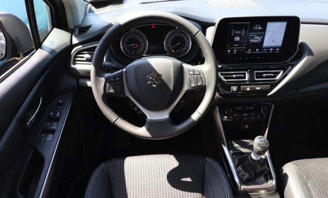 Suzuki Sx4 S-Cross image 1