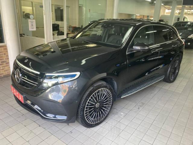 Mercedes Benz Eqc image 9