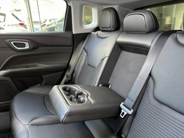 Jeep Compass image 2