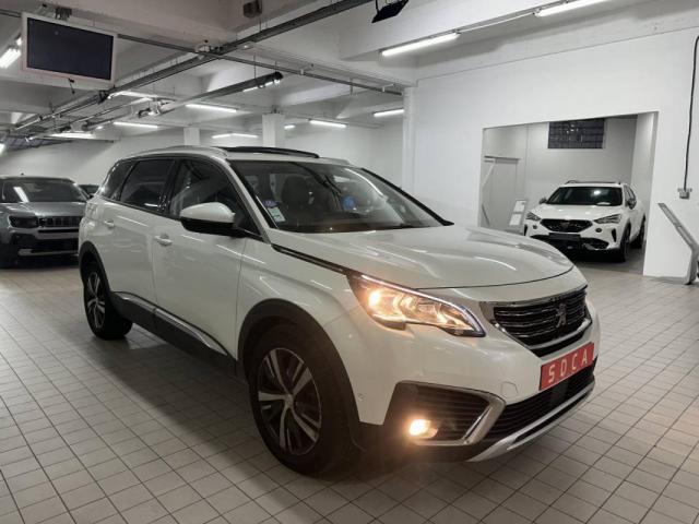 Peugeot 5008 image 8