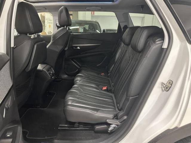 Peugeot 5008 image 4