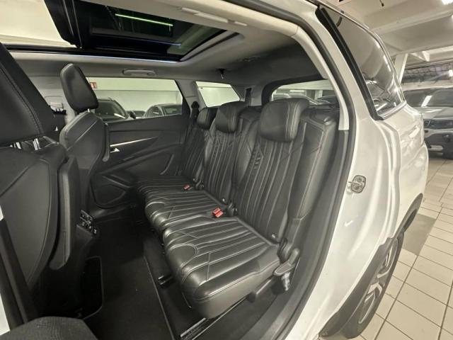 Peugeot 5008 image 9