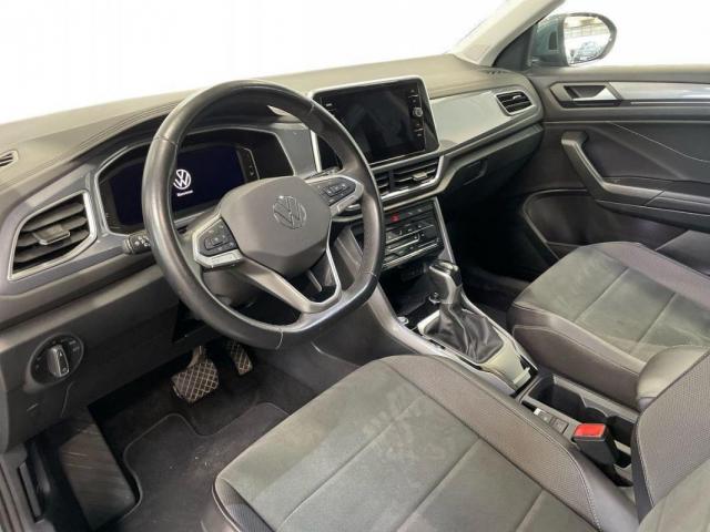 Volkswagen T-Roc image 9