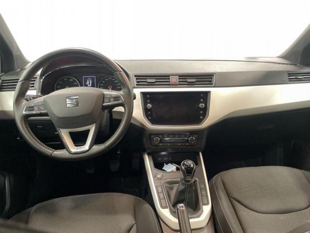 Seat Arona image 2