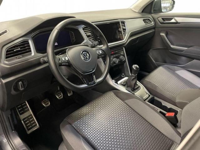 Volkswagen T-Roc image 5