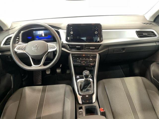 Volkswagen T-Roc image 9