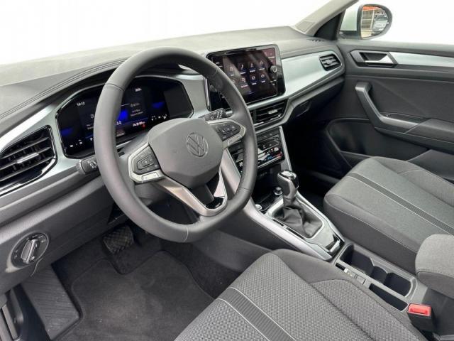 Volkswagen T-Roc image 9
