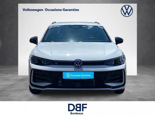 Volkswagen Passat image 1