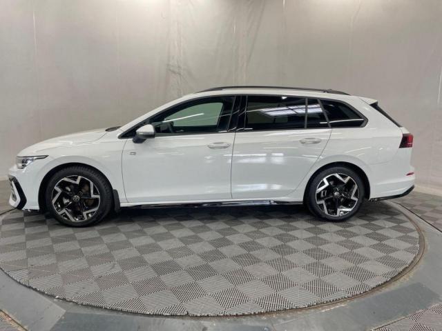 Volkswagen Golf Sw image 9