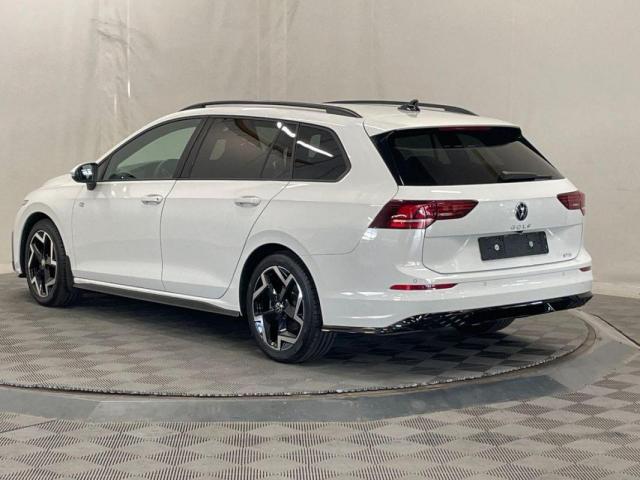 Volkswagen Golf Sw image 5