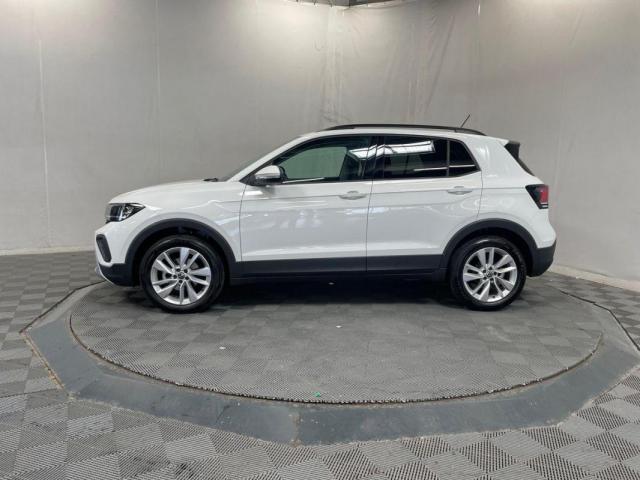 Volkswagen T-Cross image 2