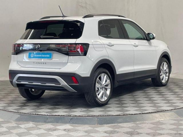 Volkswagen T-Cross image 1