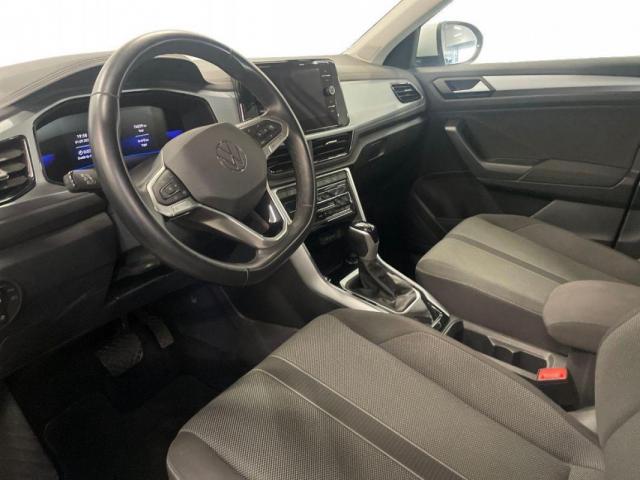Volkswagen T-Roc image 8