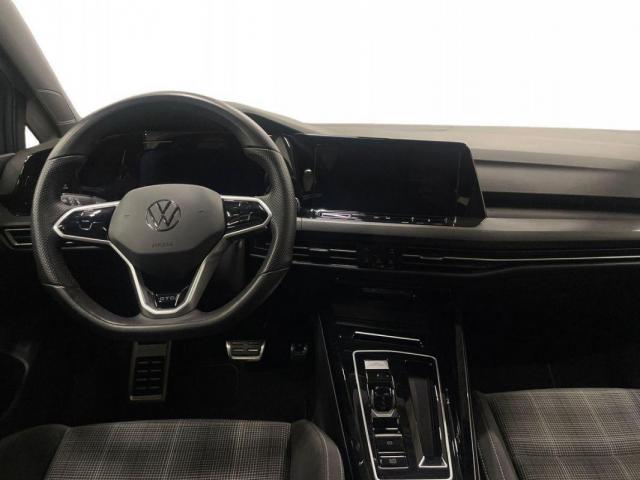 Volkswagen Golf image 1