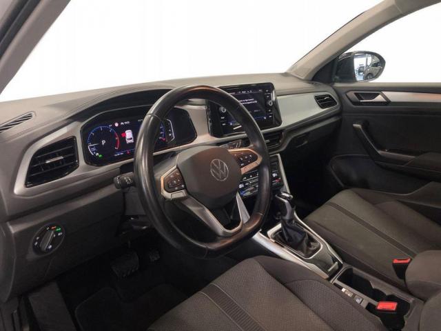 Volkswagen T-Roc image 7