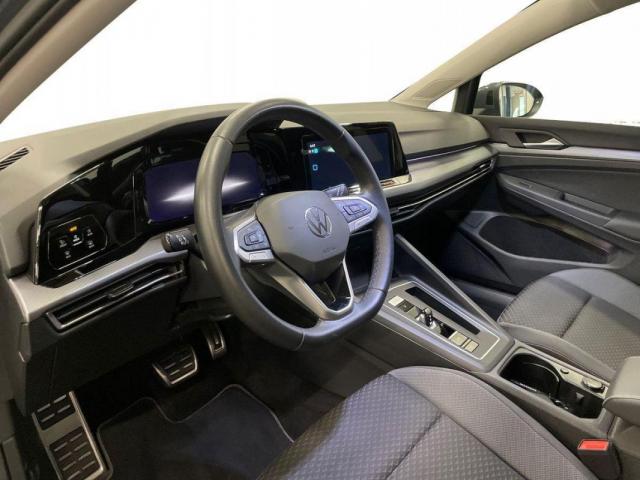 Volkswagen Golf image 9