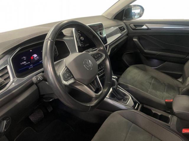 Volkswagen T-Roc image 2