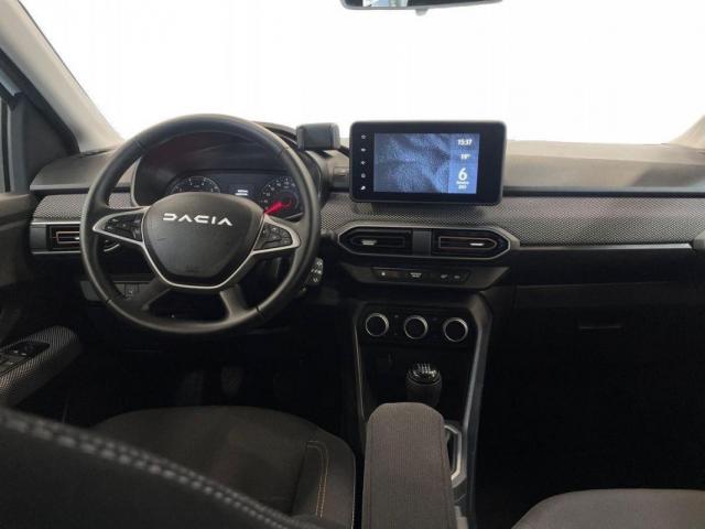 Dacia Sandero image 2