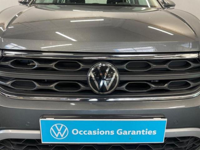 Volkswagen T-Roc image 2