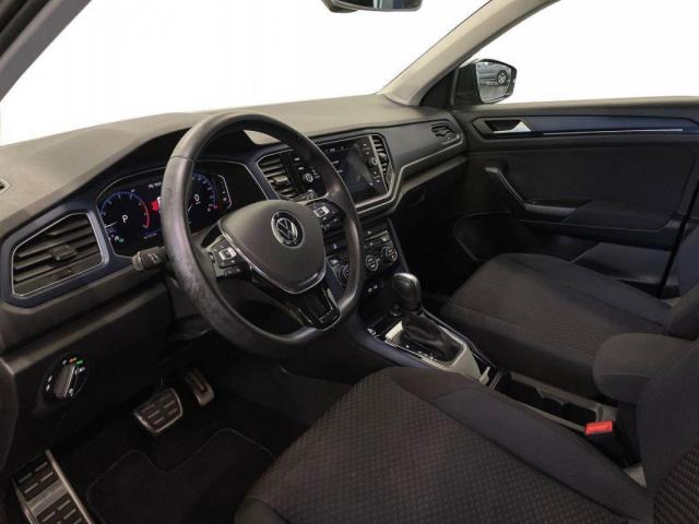 Volkswagen T-Roc image 2