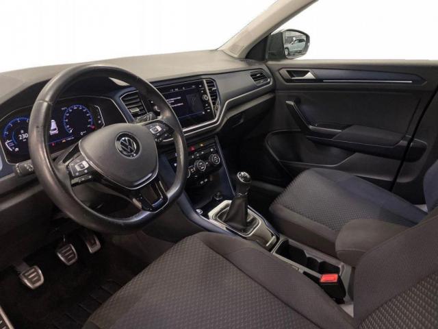 Volkswagen T-Roc image 7