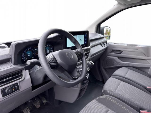 Volkswagen Transporter image 9