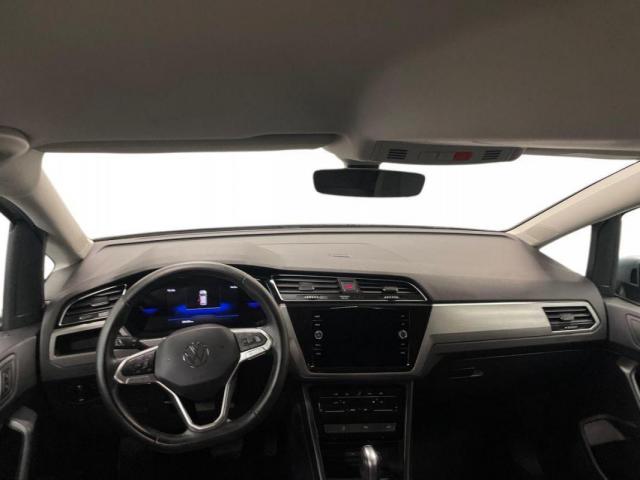 Volkswagen Touran image 1