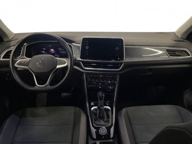 Volkswagen T-Roc image 2