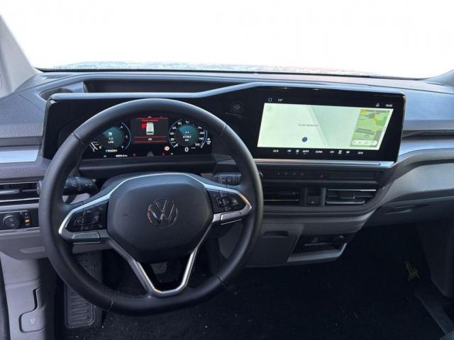 Volkswagen Caravelle image 1