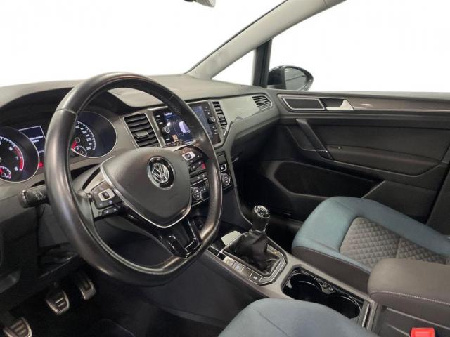 Volkswagen Golf Sportsvan image 4