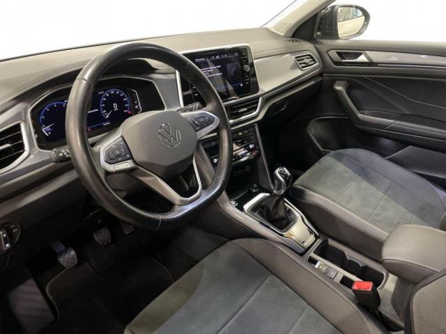 Volkswagen T-Roc image 5