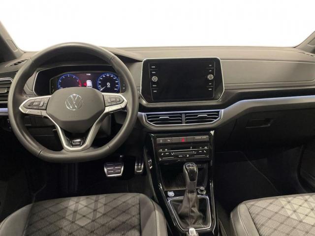 Volkswagen T-Cross image 2
