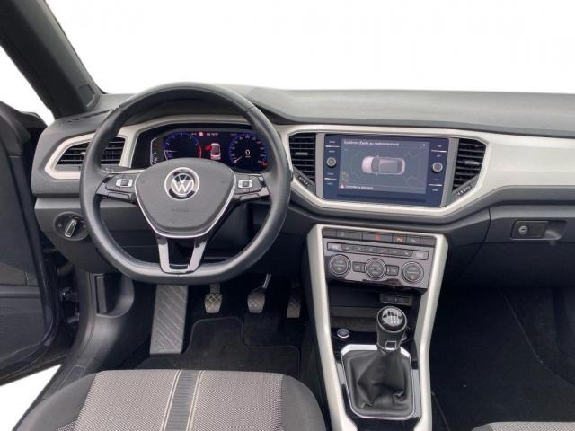 Volkswagen T-Roc image 2