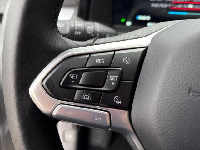 Volkswagen Caravelle image 7