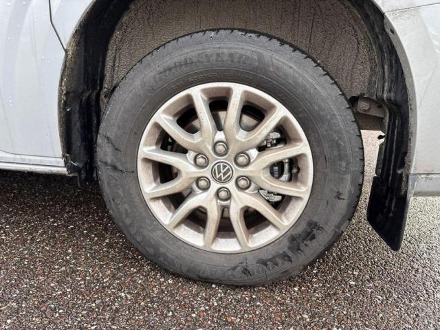 Volkswagen Caravelle image 2