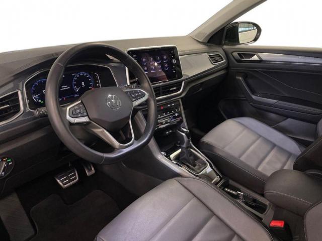 Volkswagen T-Roc image 8