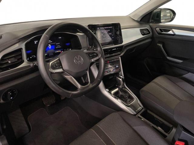 Volkswagen T-Roc image 8