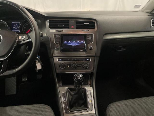 Volkswagen Golf image 5