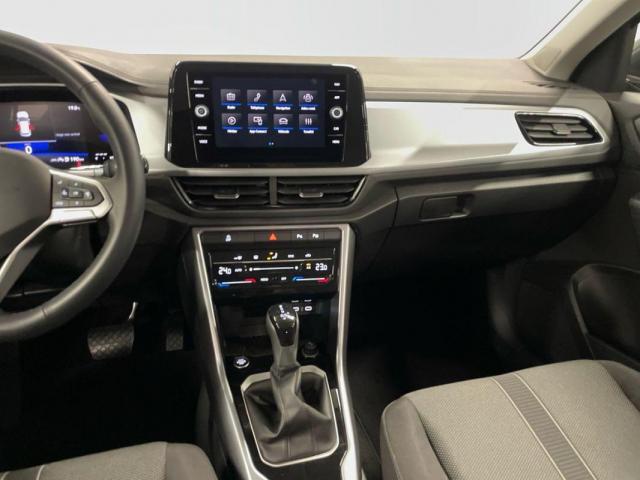 Volkswagen T-Roc image 6