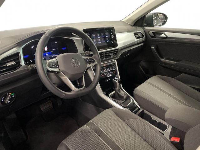 Volkswagen T-Roc image 3