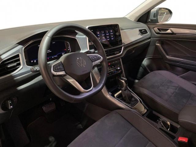 Volkswagen T-Roc image 7