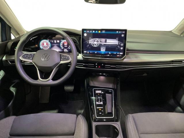Volkswagen Golf image 6