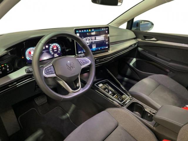 Volkswagen Golf image 8