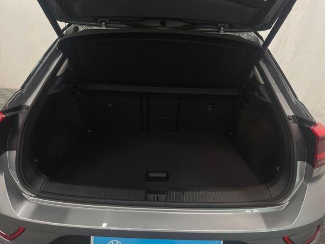 Volkswagen T-Roc image 9