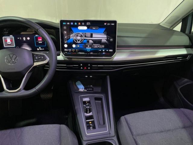 Volkswagen Golf image 8