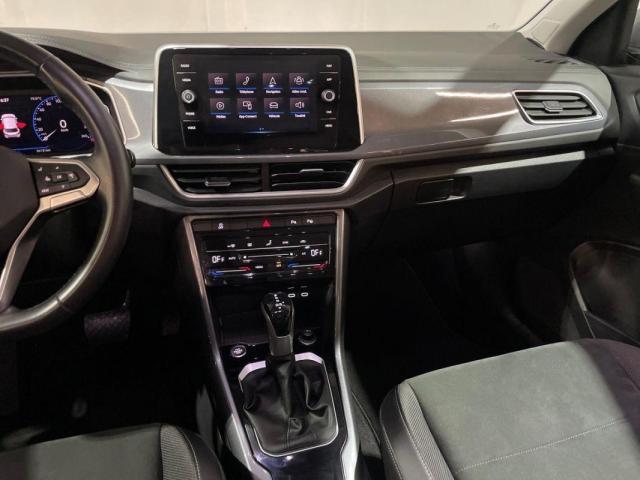 Volkswagen T-Roc image 8