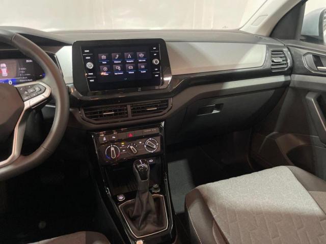 Volkswagen T-Cross image 2