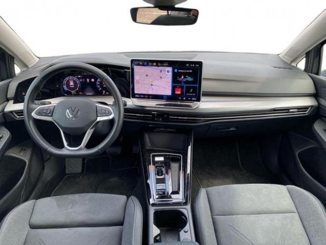 Volkswagen Golf Sw image 2