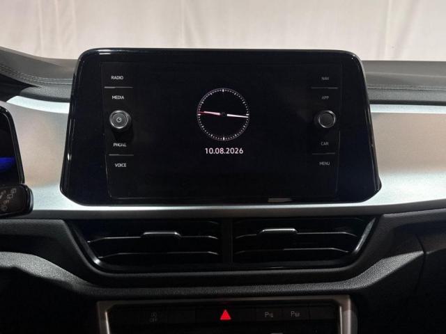 Volkswagen T-Roc image 8