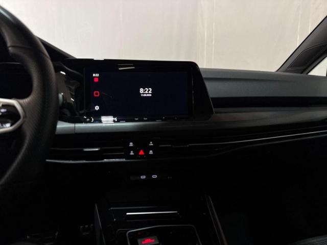 Volkswagen Golf image 9